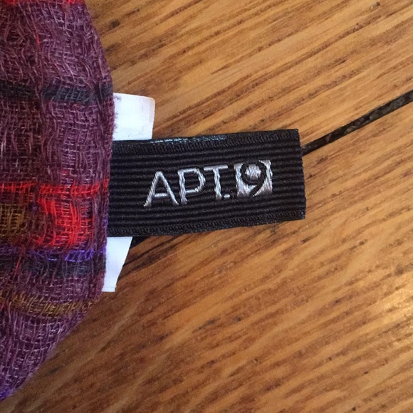 Scarf - Picture 2 of 3